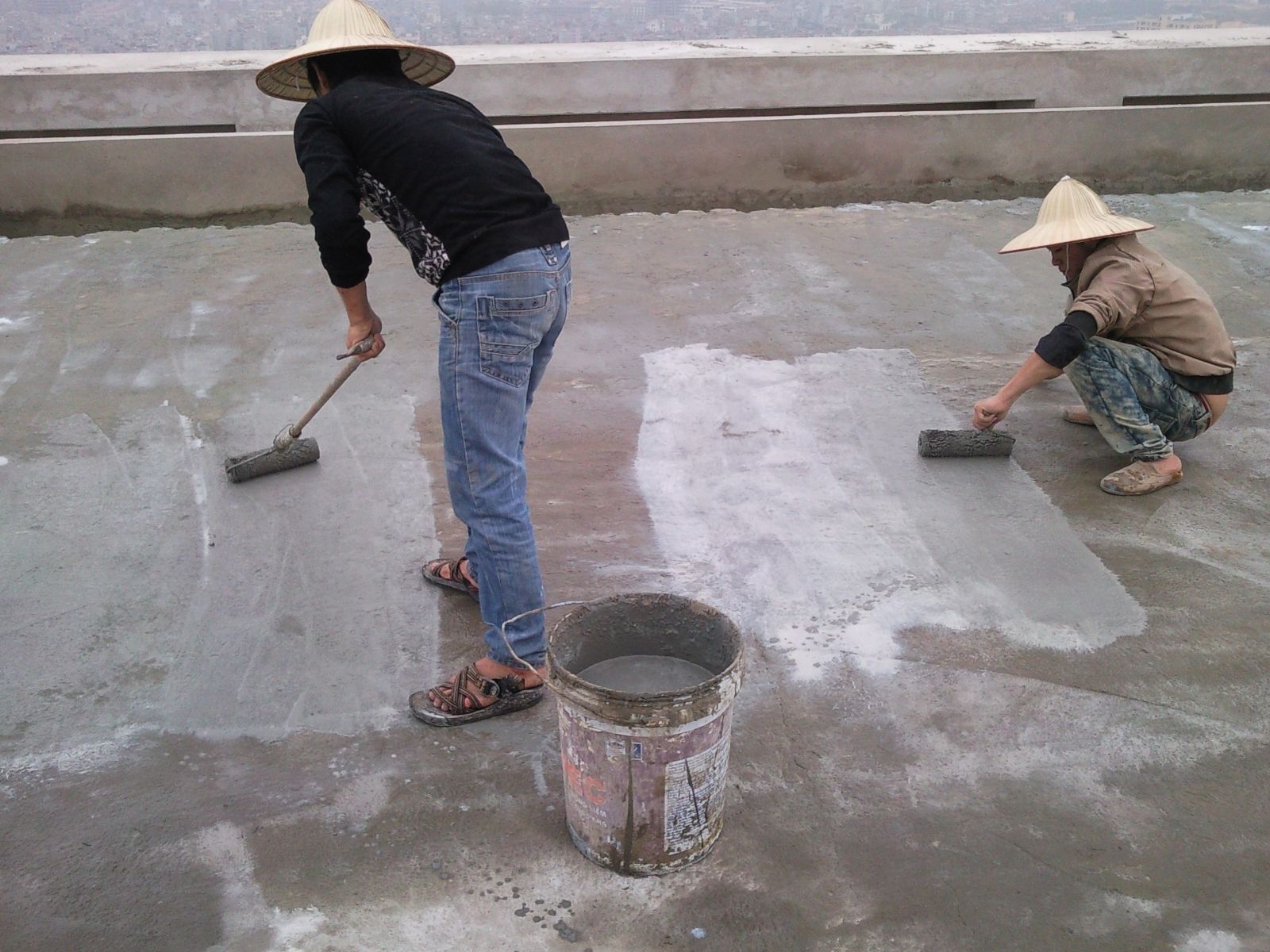 Chống thấm trần mái bằng